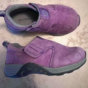 Merrell Kids Hiking Shoes 8.5 great condition